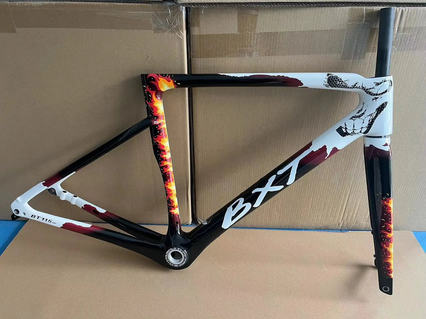 BXT Carbon Disc Brake Road Bike Frame Bicycle Framest Hidden Cable Line Road Bicycle with Bike Handlebar rennrad rahmen