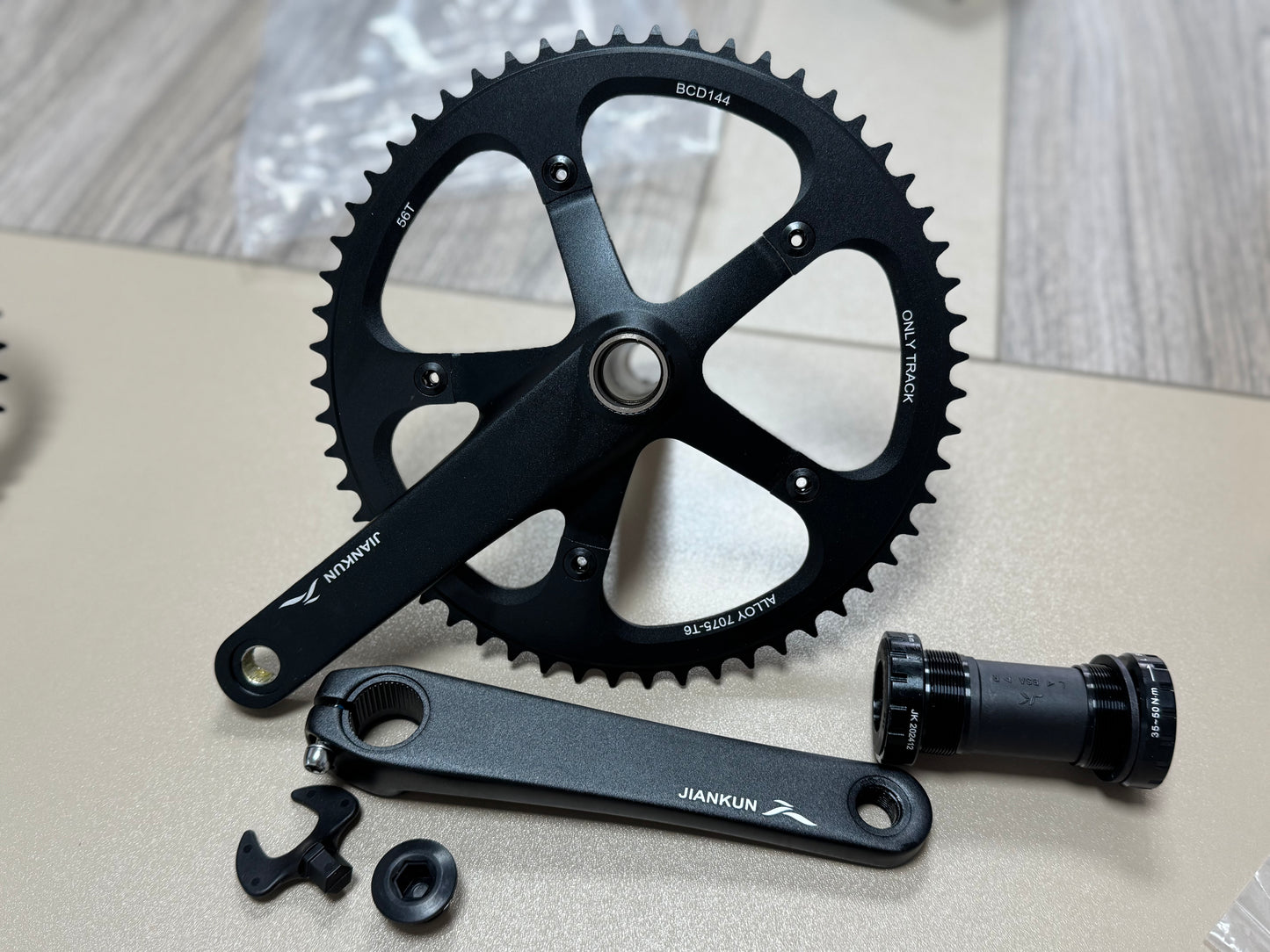 BXT Bicycle Crankset 170mm 48T/51T/56T Aluminum Alloy Bike Cranks Gear Crank BCD144mm Single Speed Fix Gear Bicycle TRACK BIKE Chainwheel