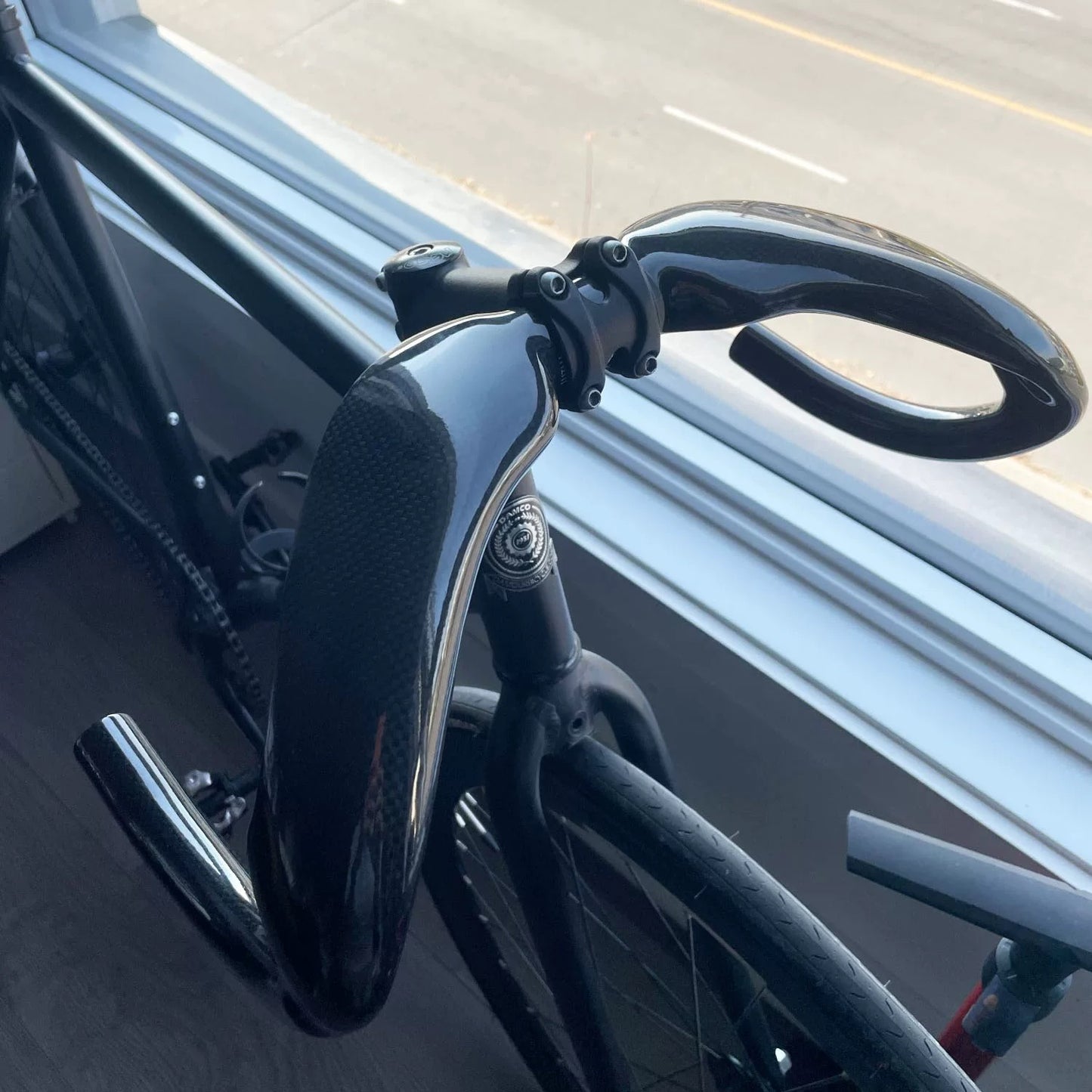 BXT Carbon Fiber Inside Road Handlebar Track Cycling Handle Sprint Match Bicycle Handlebar TT Bike Handlebar Fixed